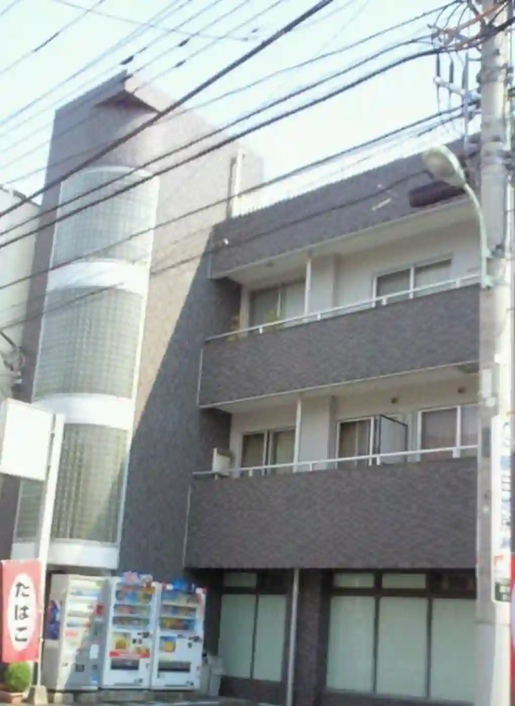 FIRSTビル 外観