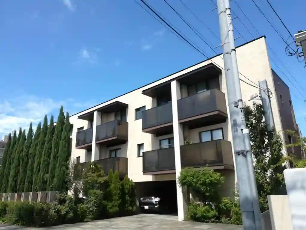 CYPRESSCOURT 外観