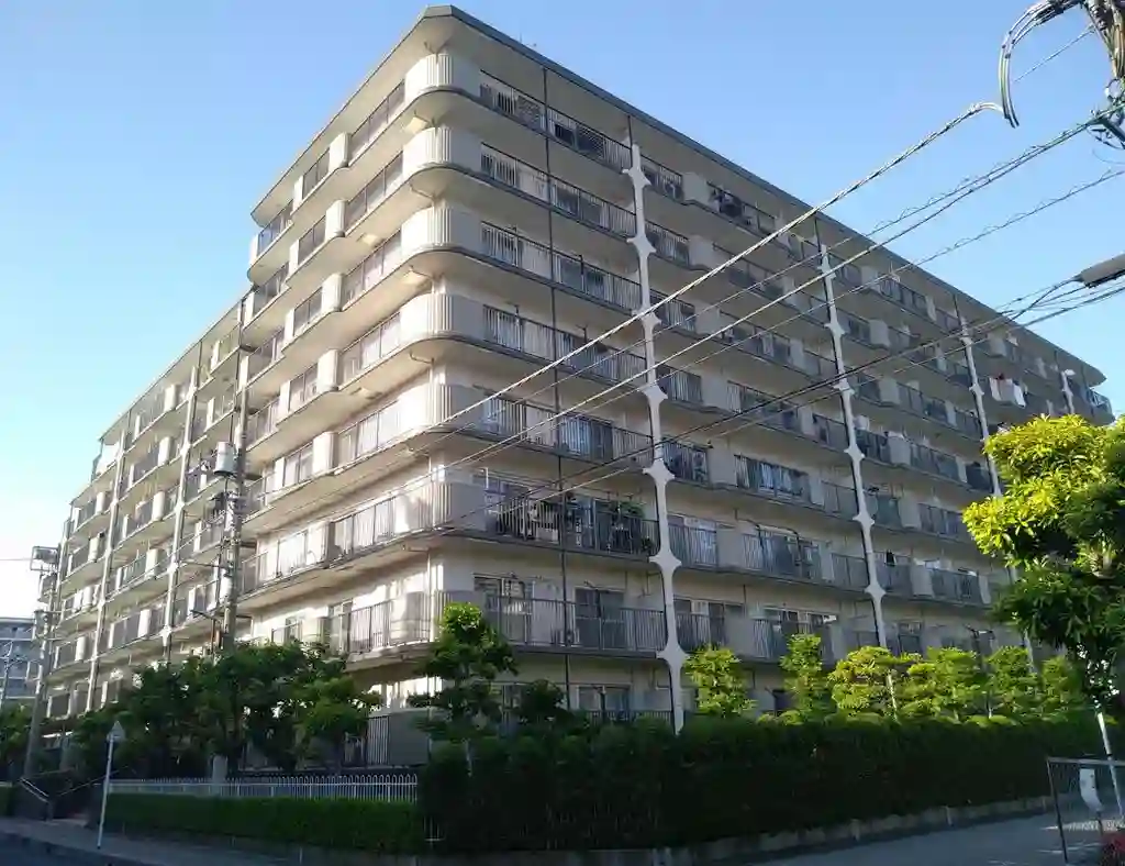 新越谷スカイハイツ 外観