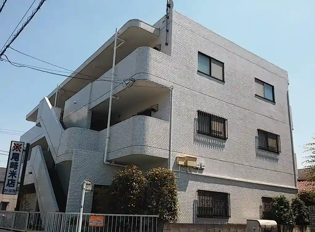 1986ファミールオザキ 外観