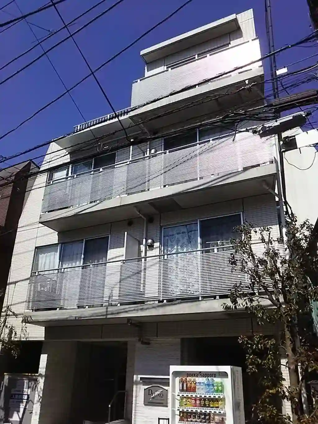 プレール・ドゥーク北新宿III 外観