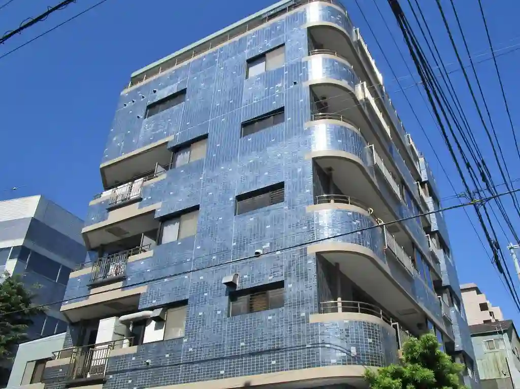 さんひいるど 外観