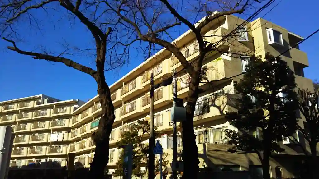アンバサダー調布 外観
