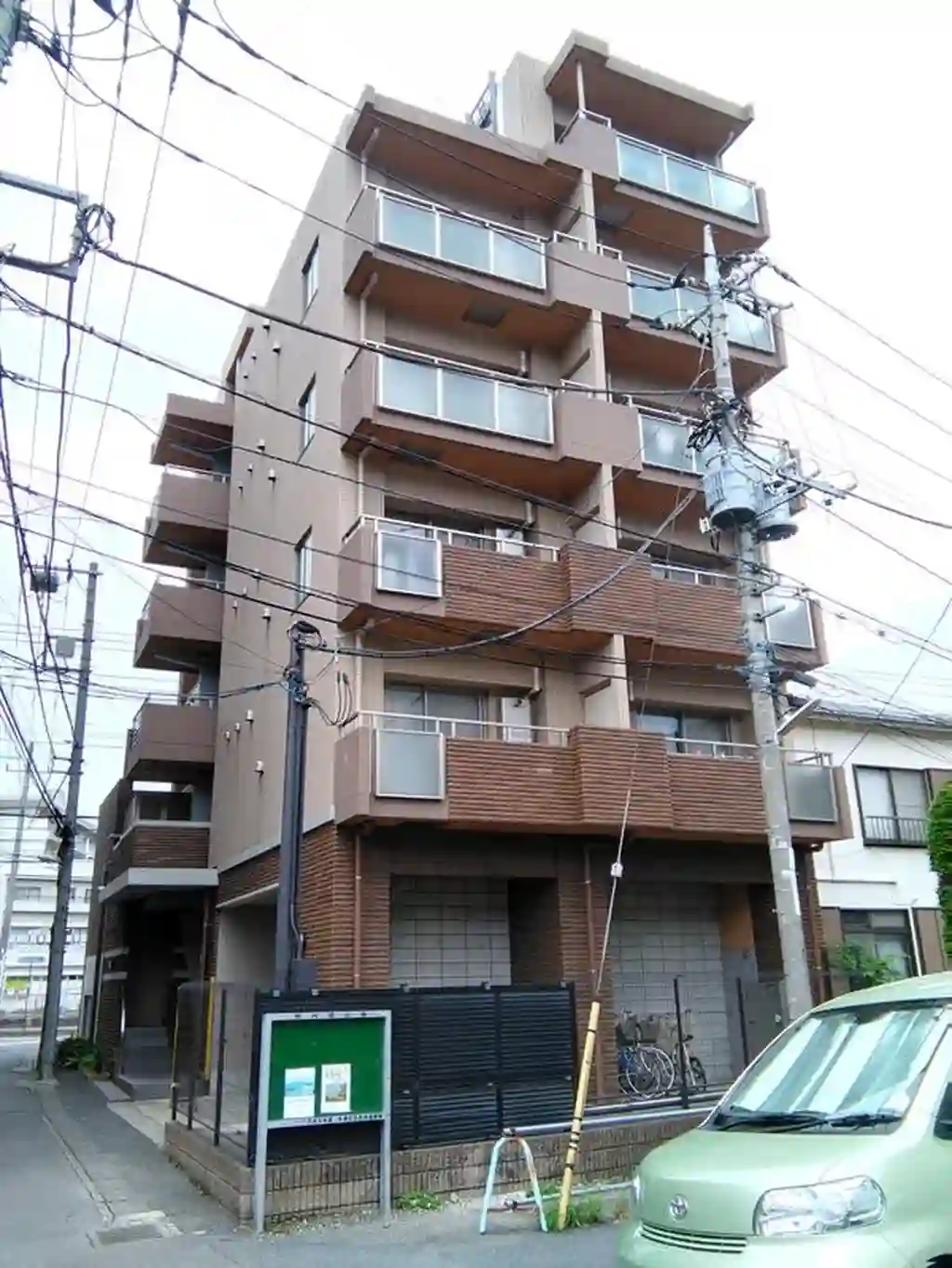 ブラウニーコート 外観