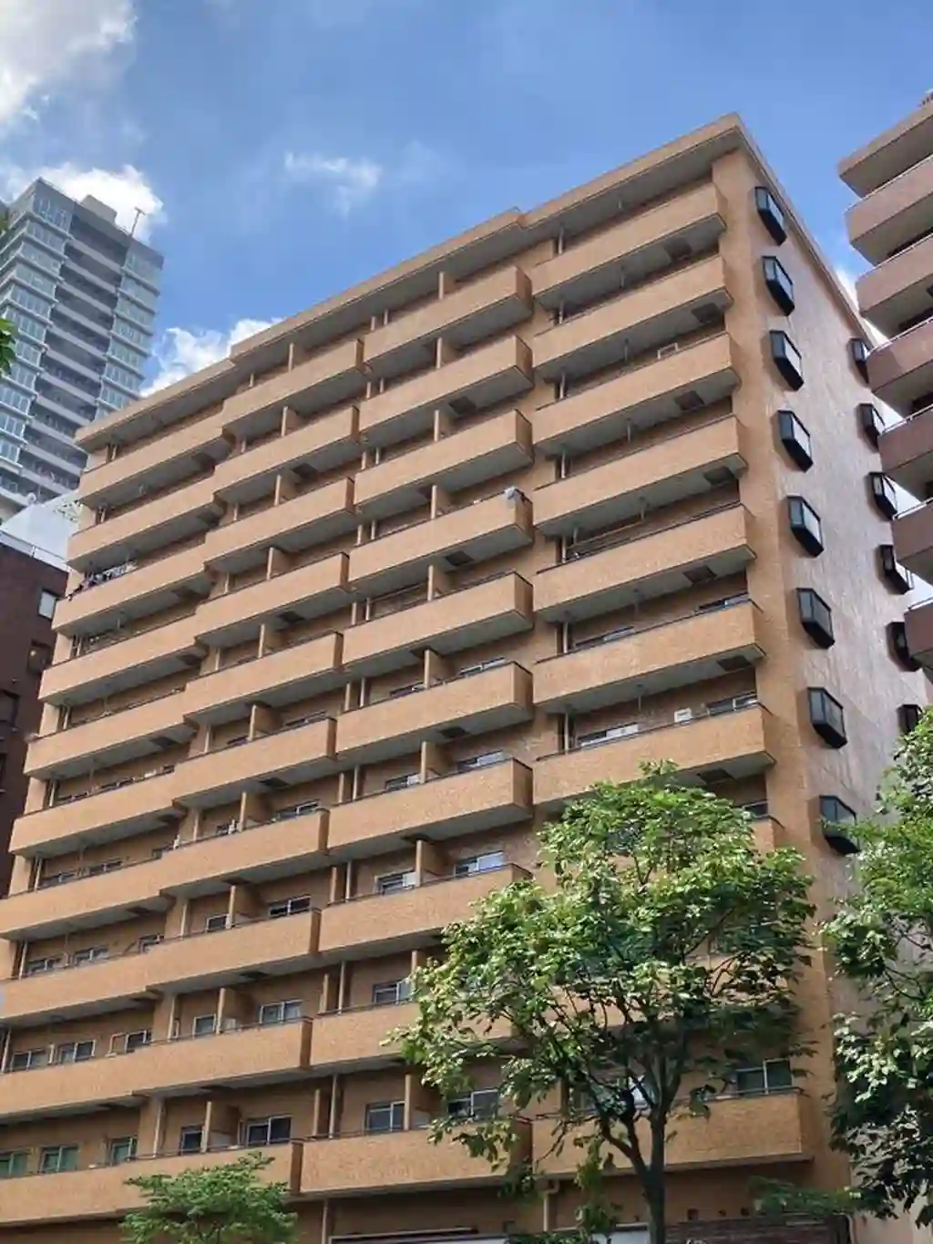 ダイアパレス御苑前 外観