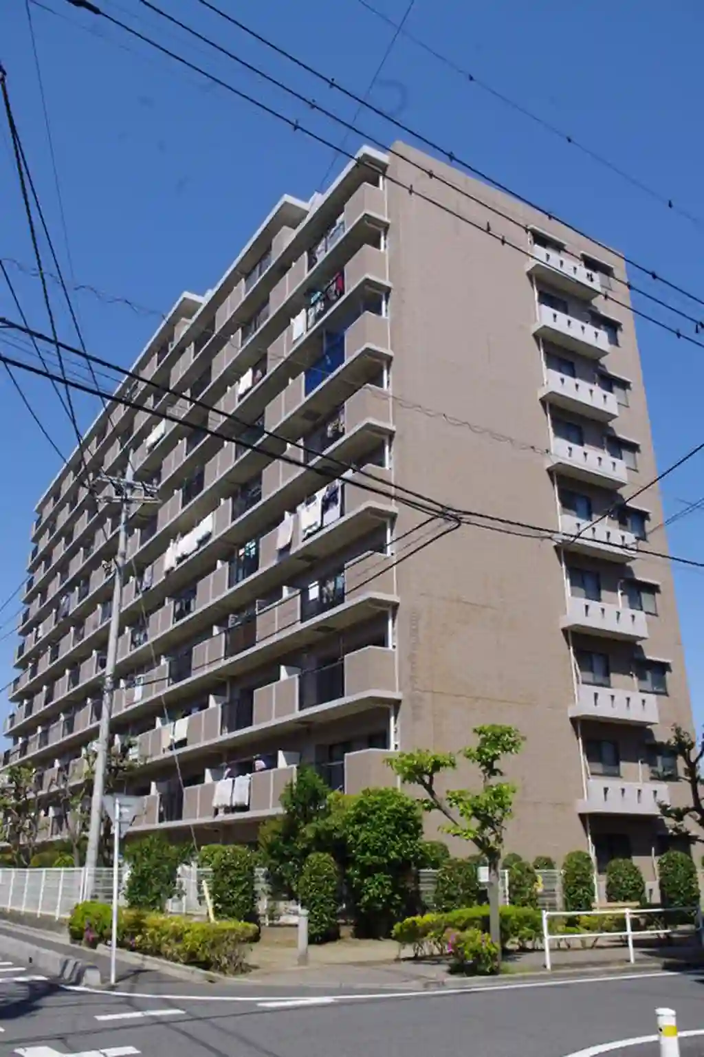 ロイヤルシャトー浦和常盤 外観