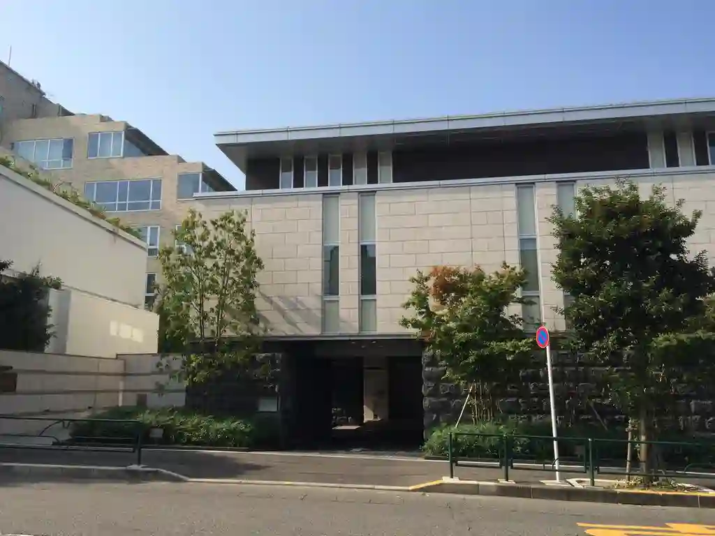 プレミスト南青山 外観