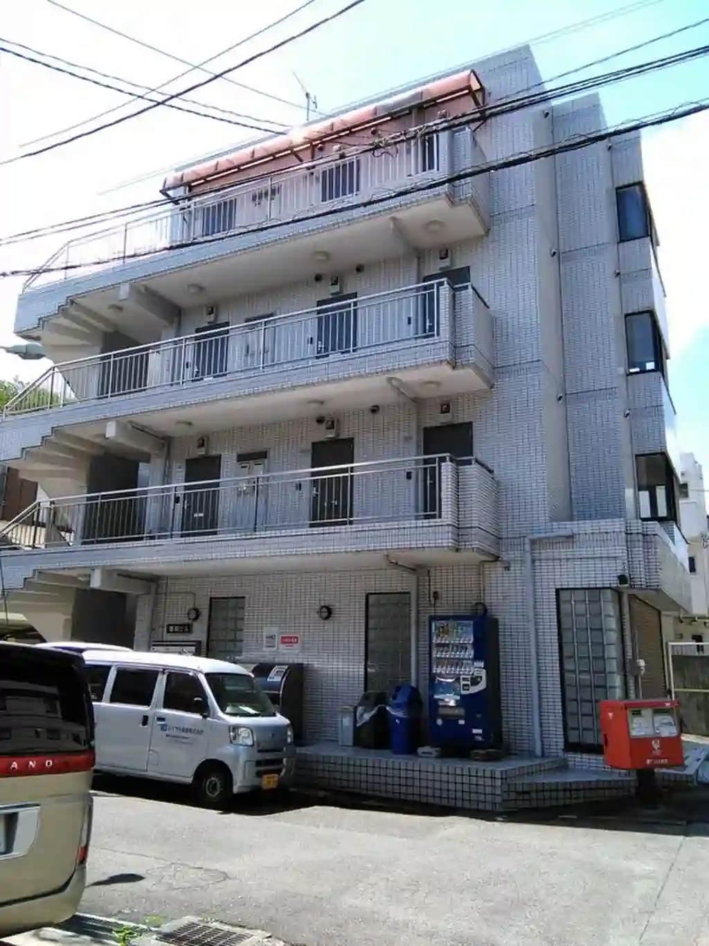 読売ランド飯田ビル 外観