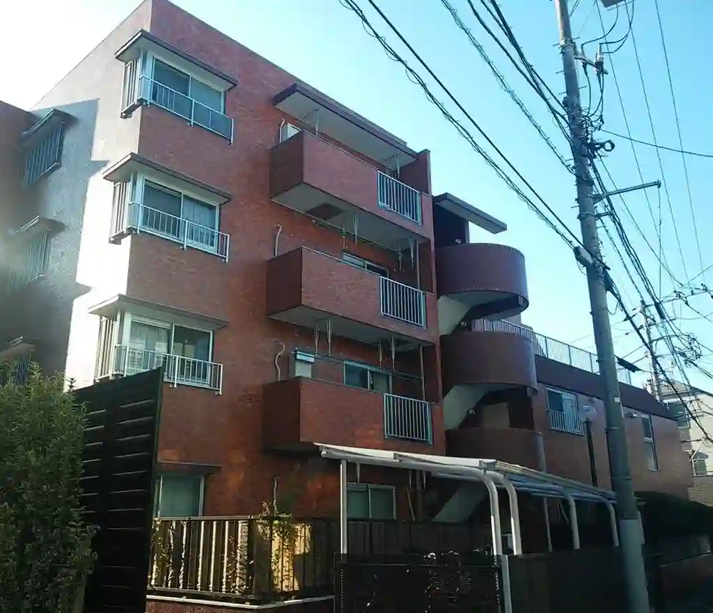 シャンボール生麦 外観
