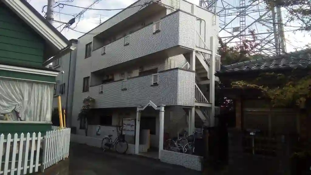 シャルティ 外観