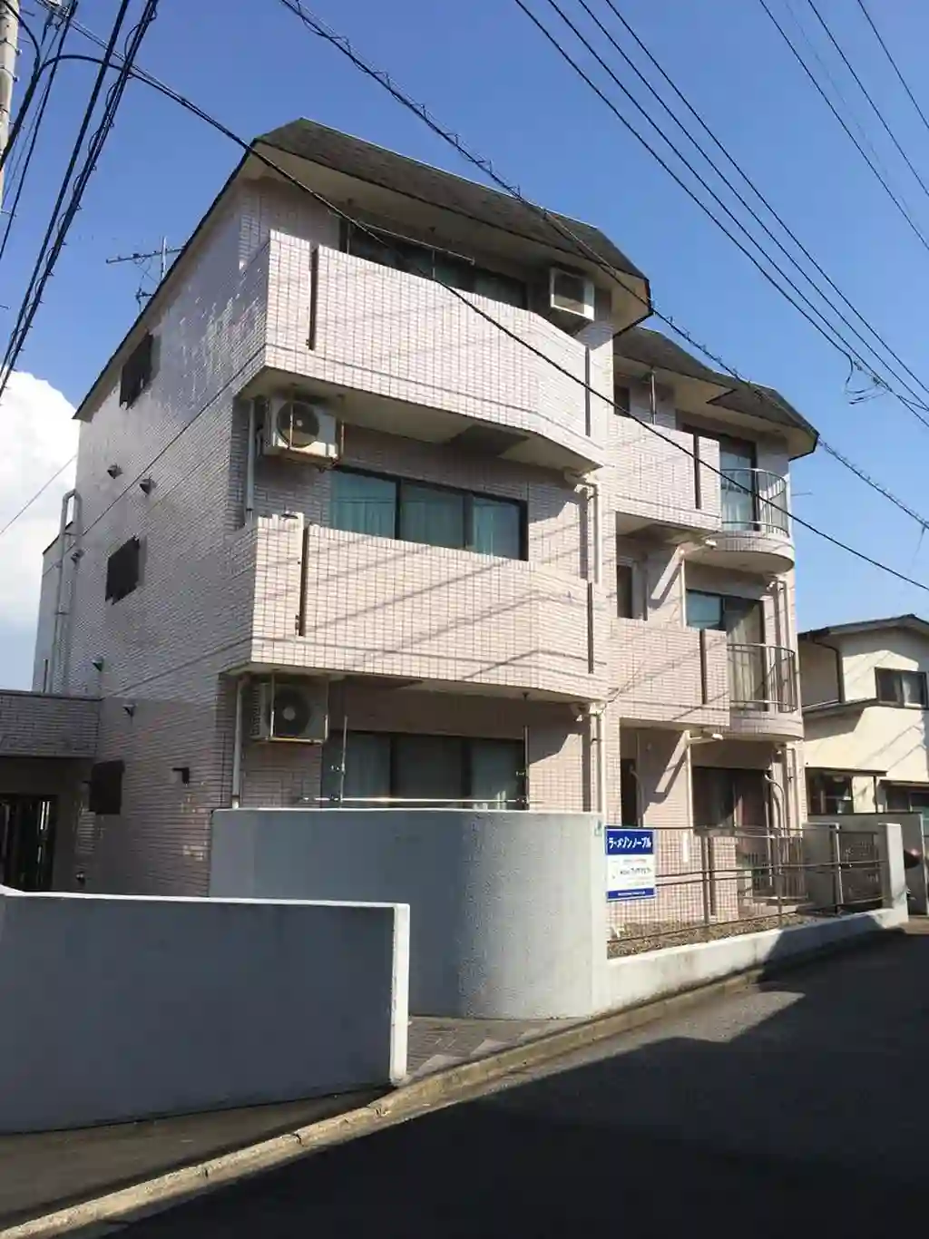 ラ・メゾンノーブル 外観