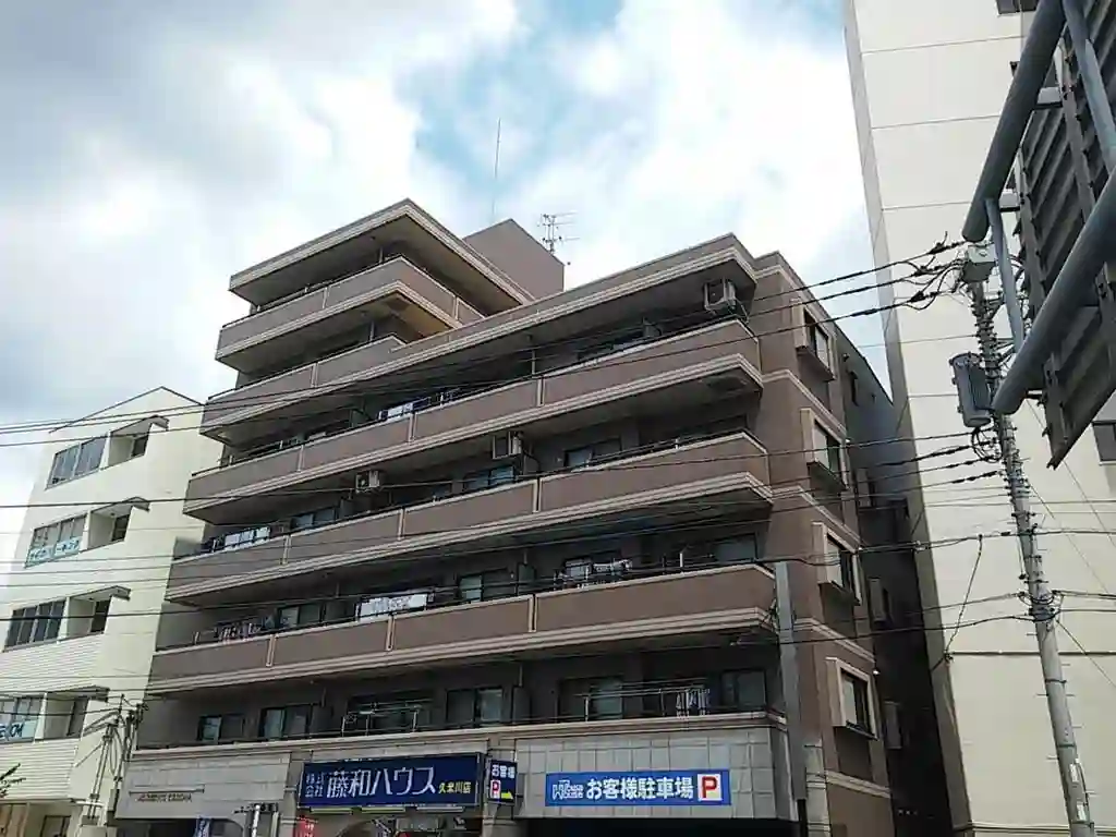 シャインハイツ久米川 外観