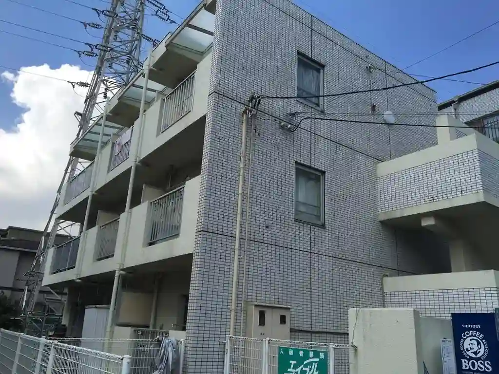 コープカネマス 外観