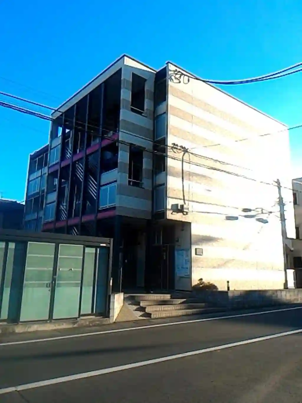 レオパレスアミー 外観