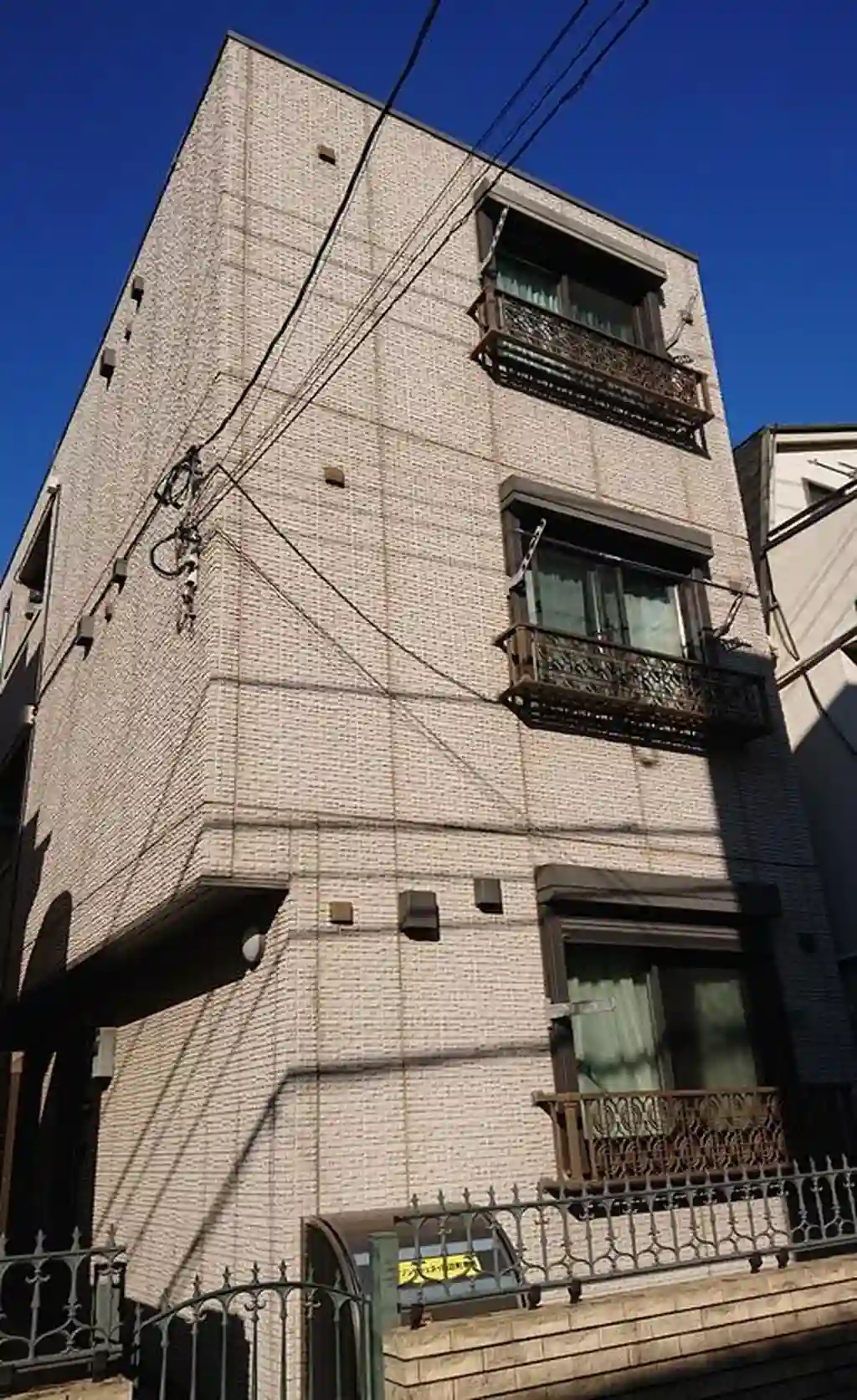 メゾンドシェヌウ諏訪町 外観
