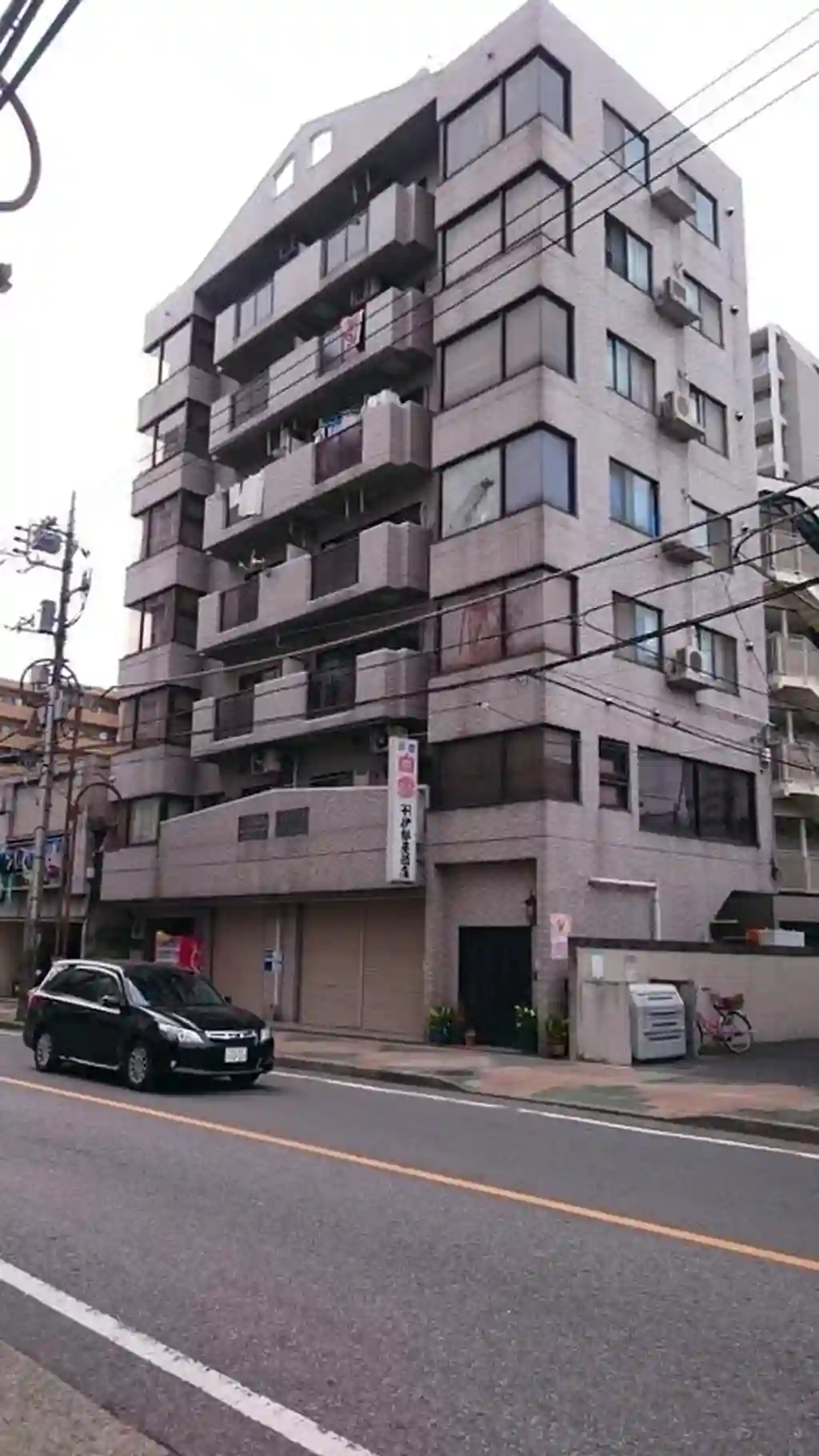 伊勢屋ビル 外観