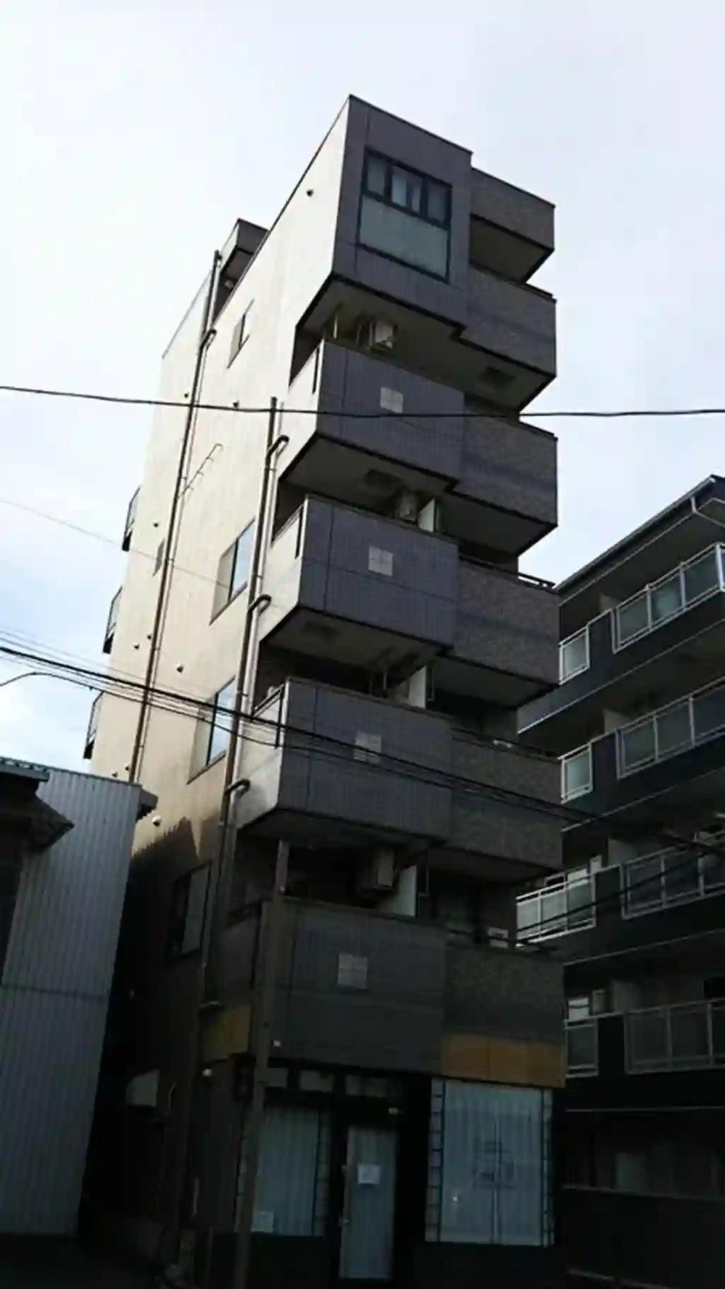 グランド.ステータス篠原ビル 外観