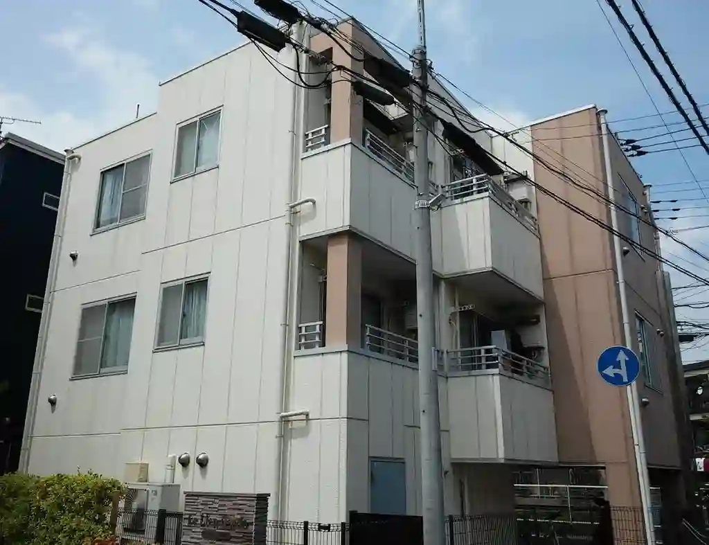 ファミーユ大瀬戸 外観