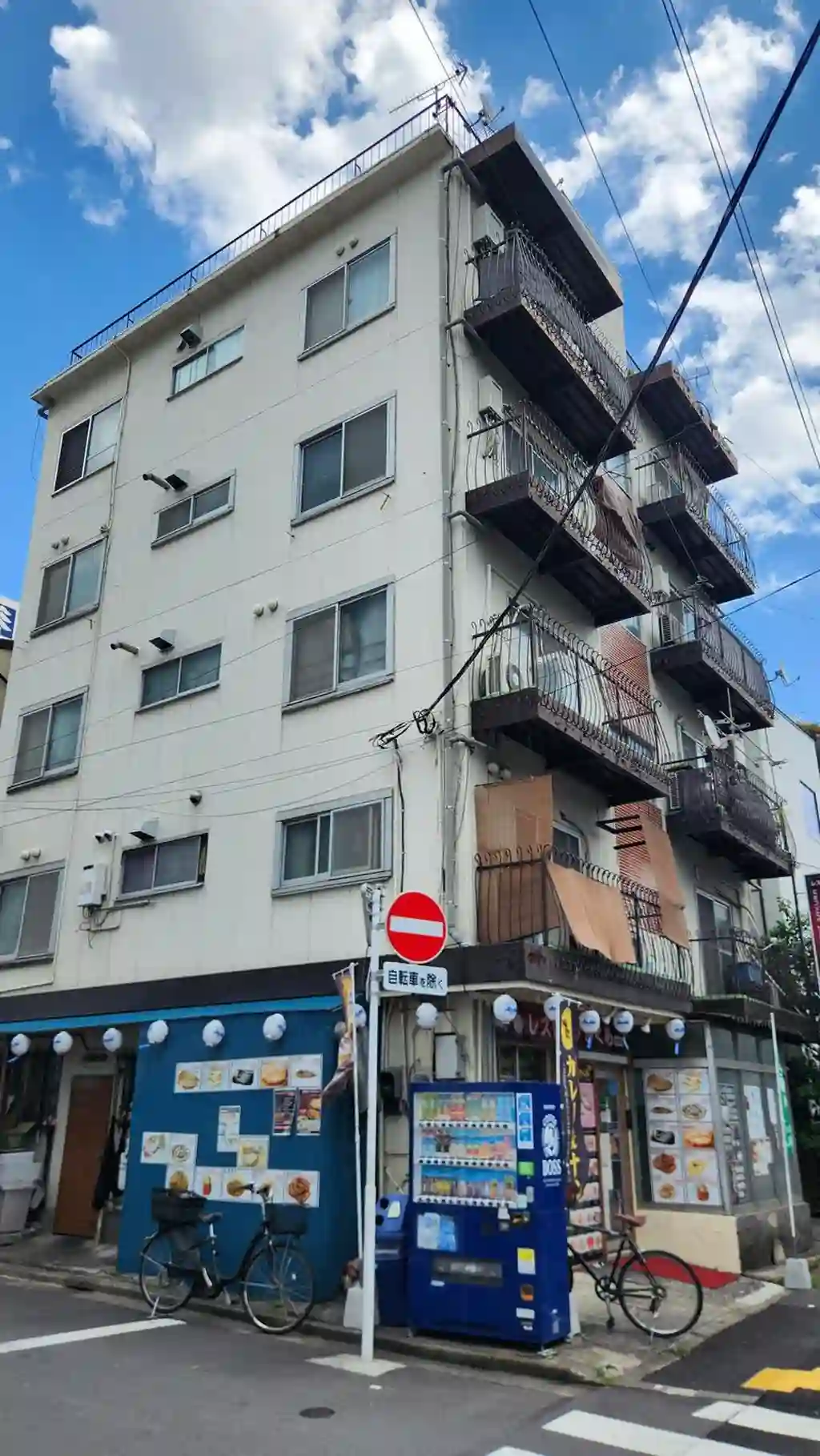 秀ビル 外観