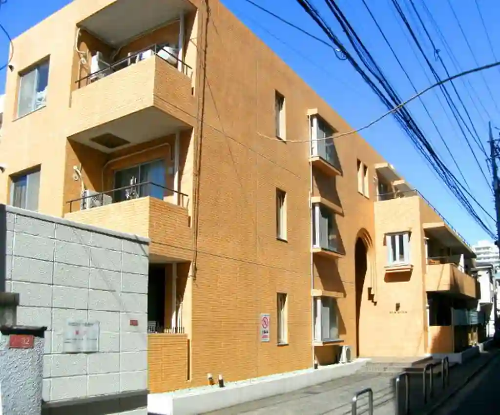 コーポロイヤル 外観