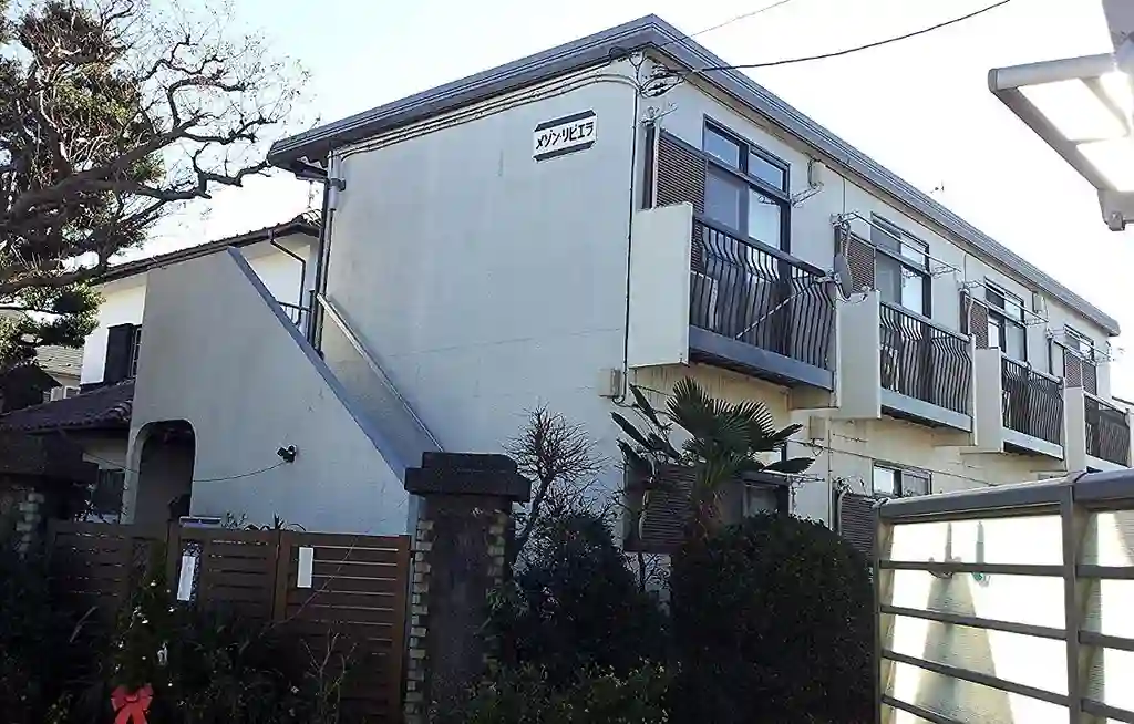 メゾンリビエラ 外観