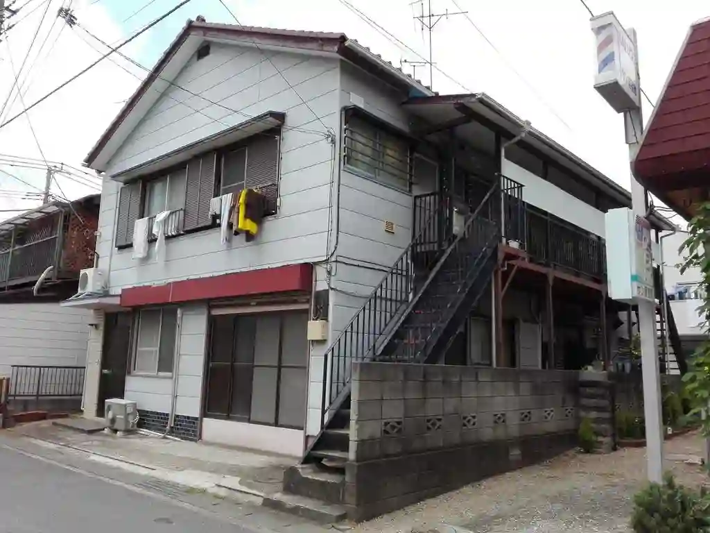 房間荘 外観
