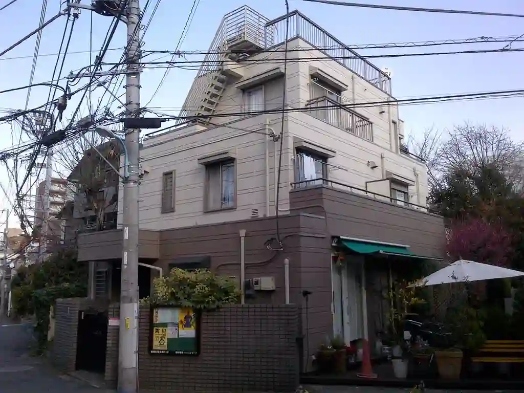 アルファ市川 外観