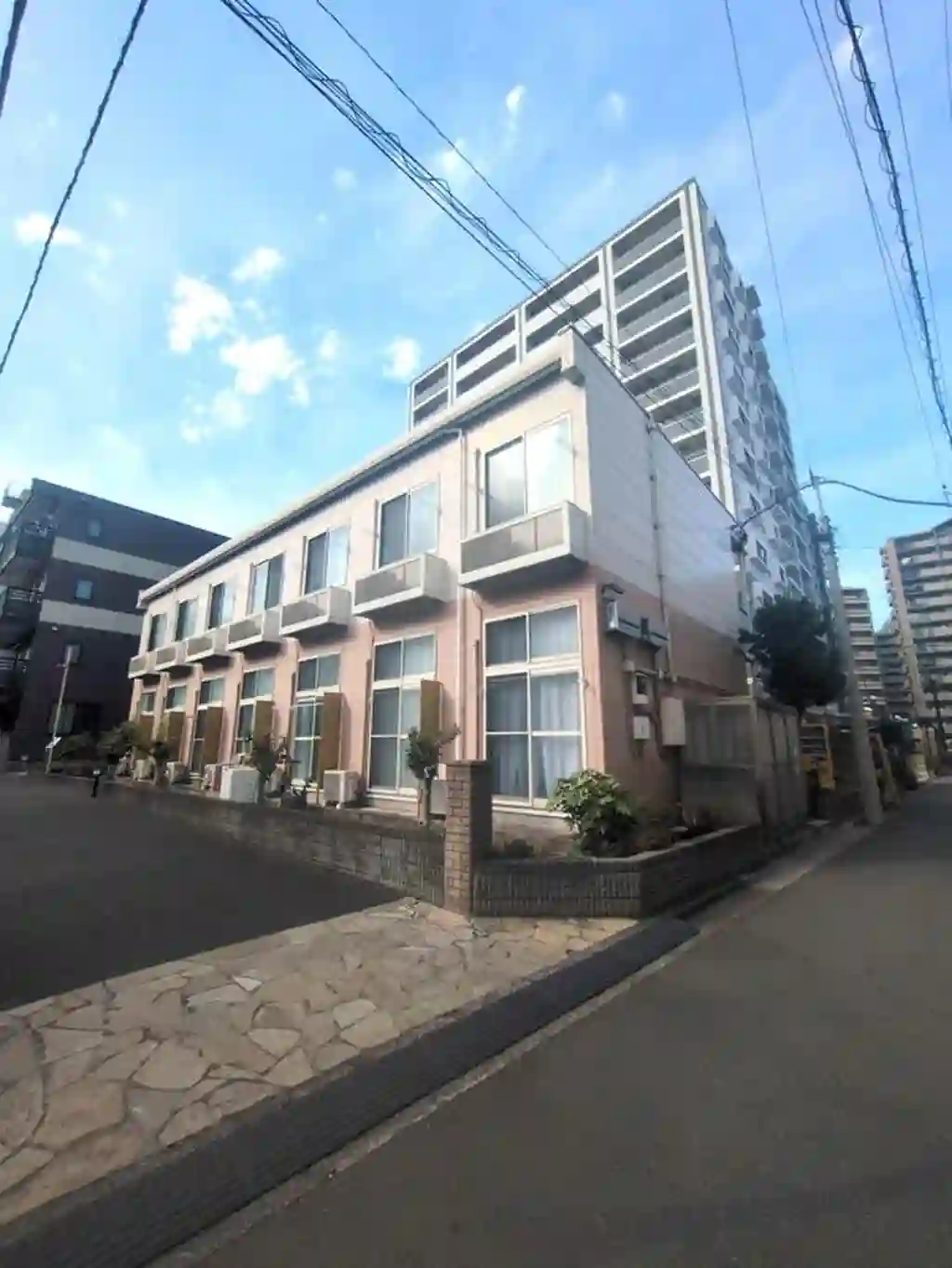 レオパレスJS 外観