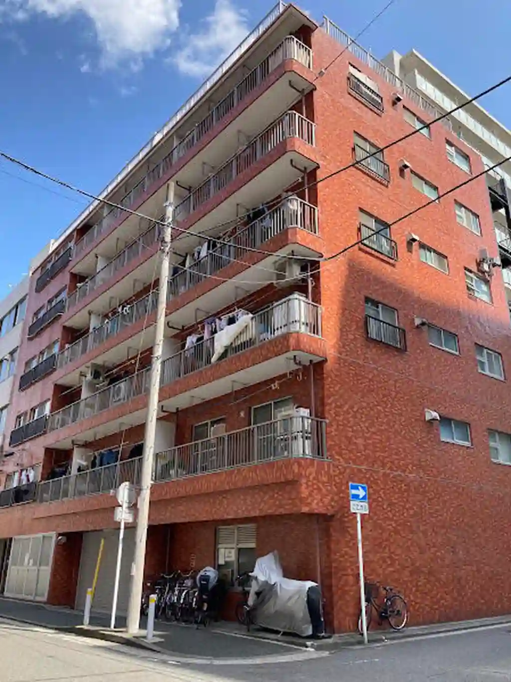ライオンズマンション石川町 外観