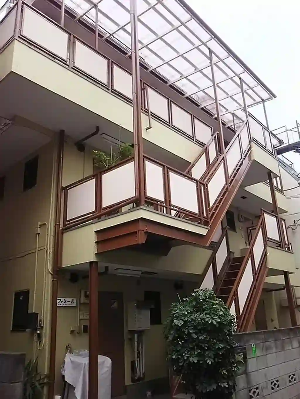 ファミール 外観
