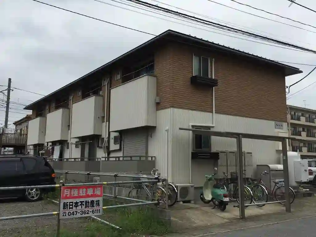 アムール・MI 外観