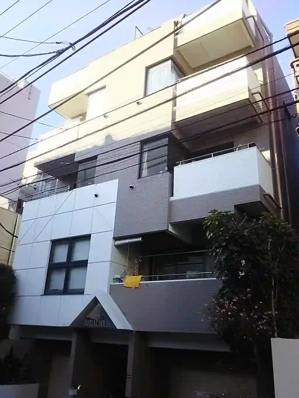 AINITIALHOUSE 外観