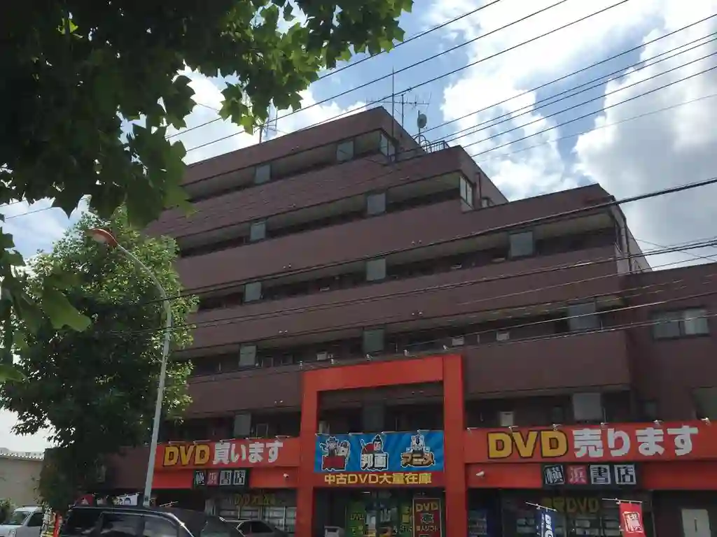 モンターニャ・トゥーレ生田 外観
