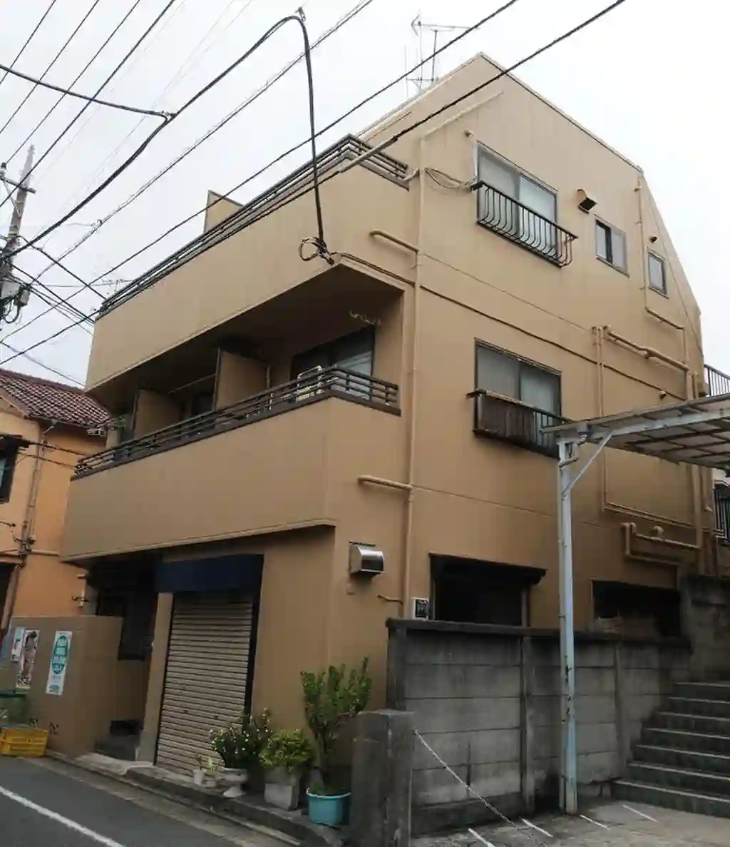 ヒーロー水越 外観