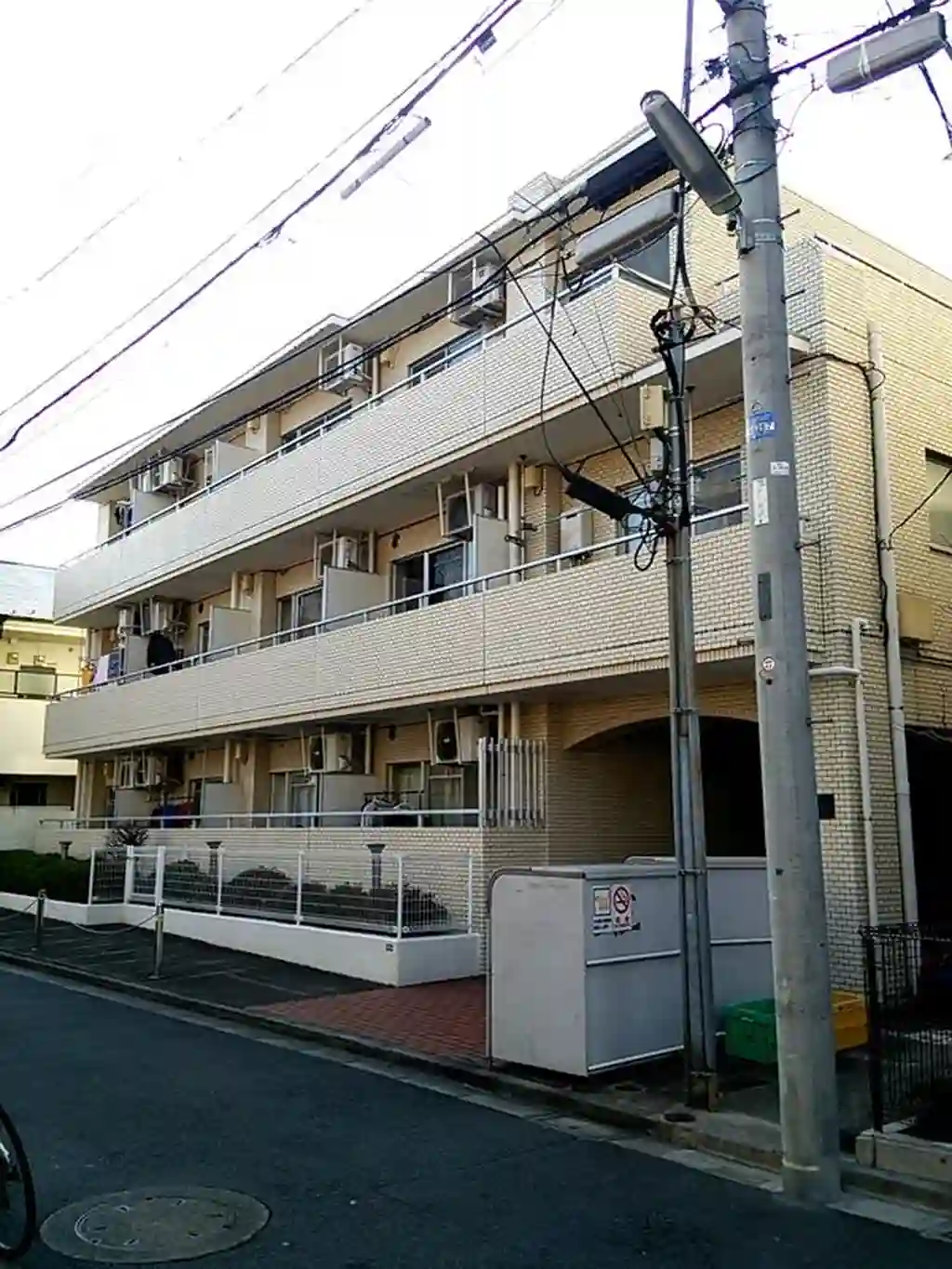 第3シュヴェルニー 外観