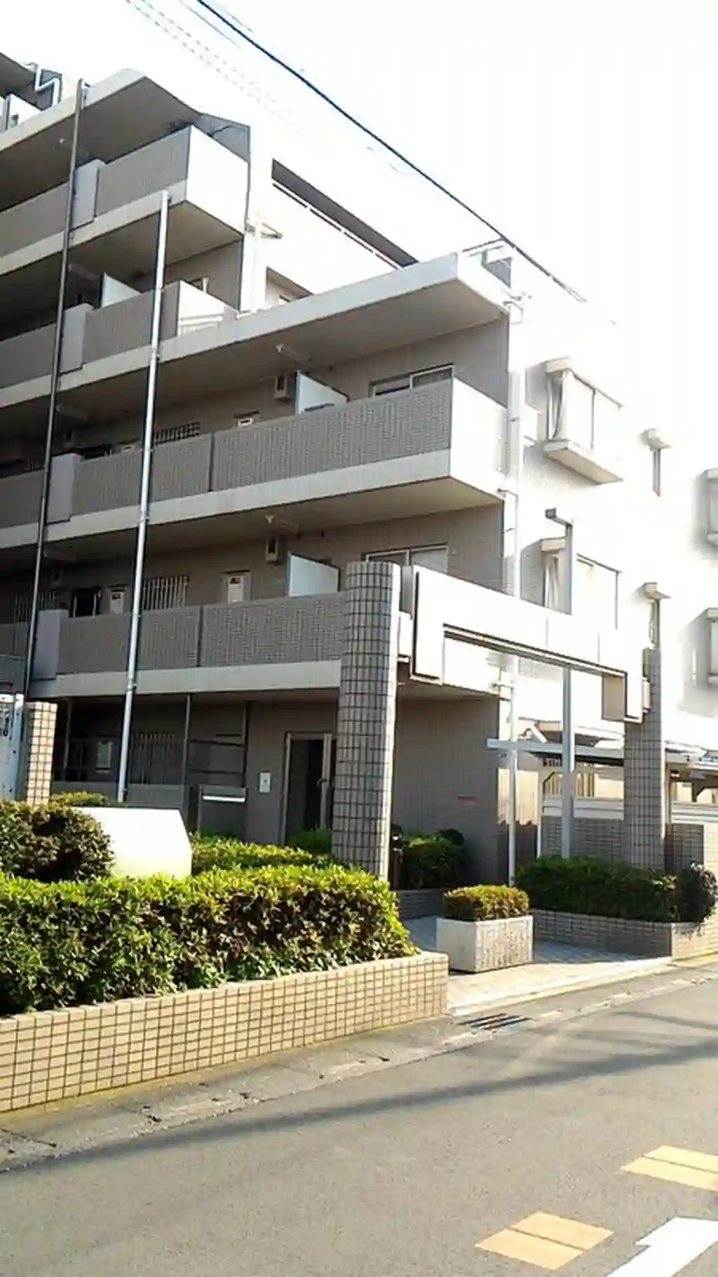 ダイヤモンドメゾン大宮日進 外観