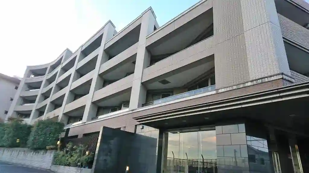 プラウド横濱高島台 外観
