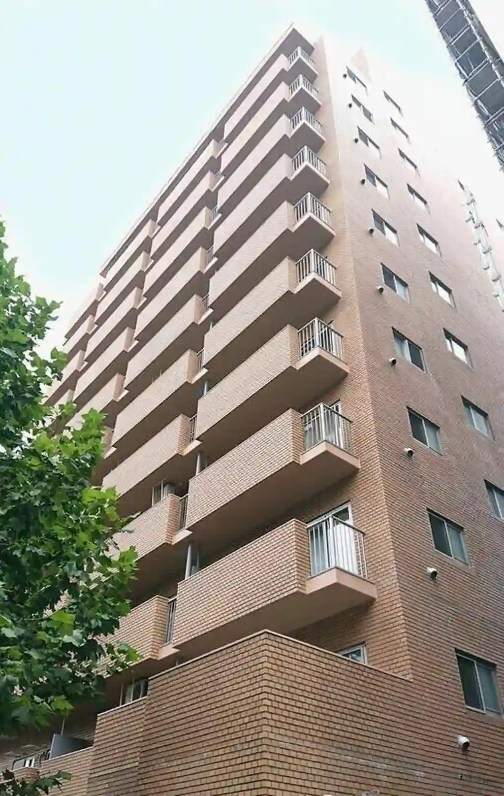 プチモンド四谷 外観