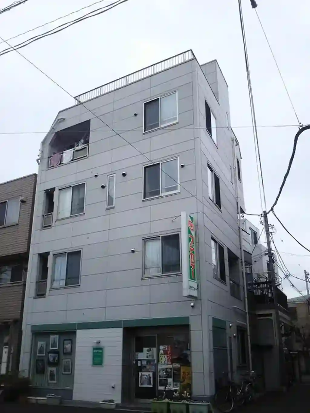 FOTOS 外観