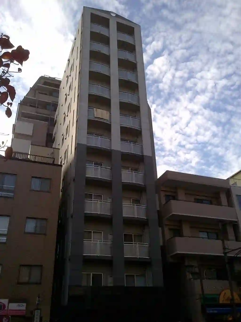 ラグジュアリーアパートメント文京根津 外観