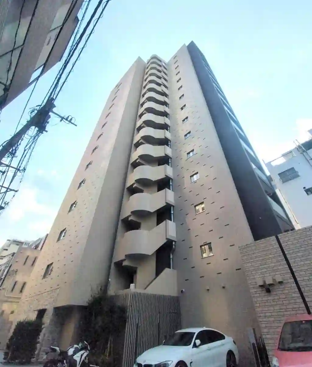 ルジェンテ新宿御苑前 外観