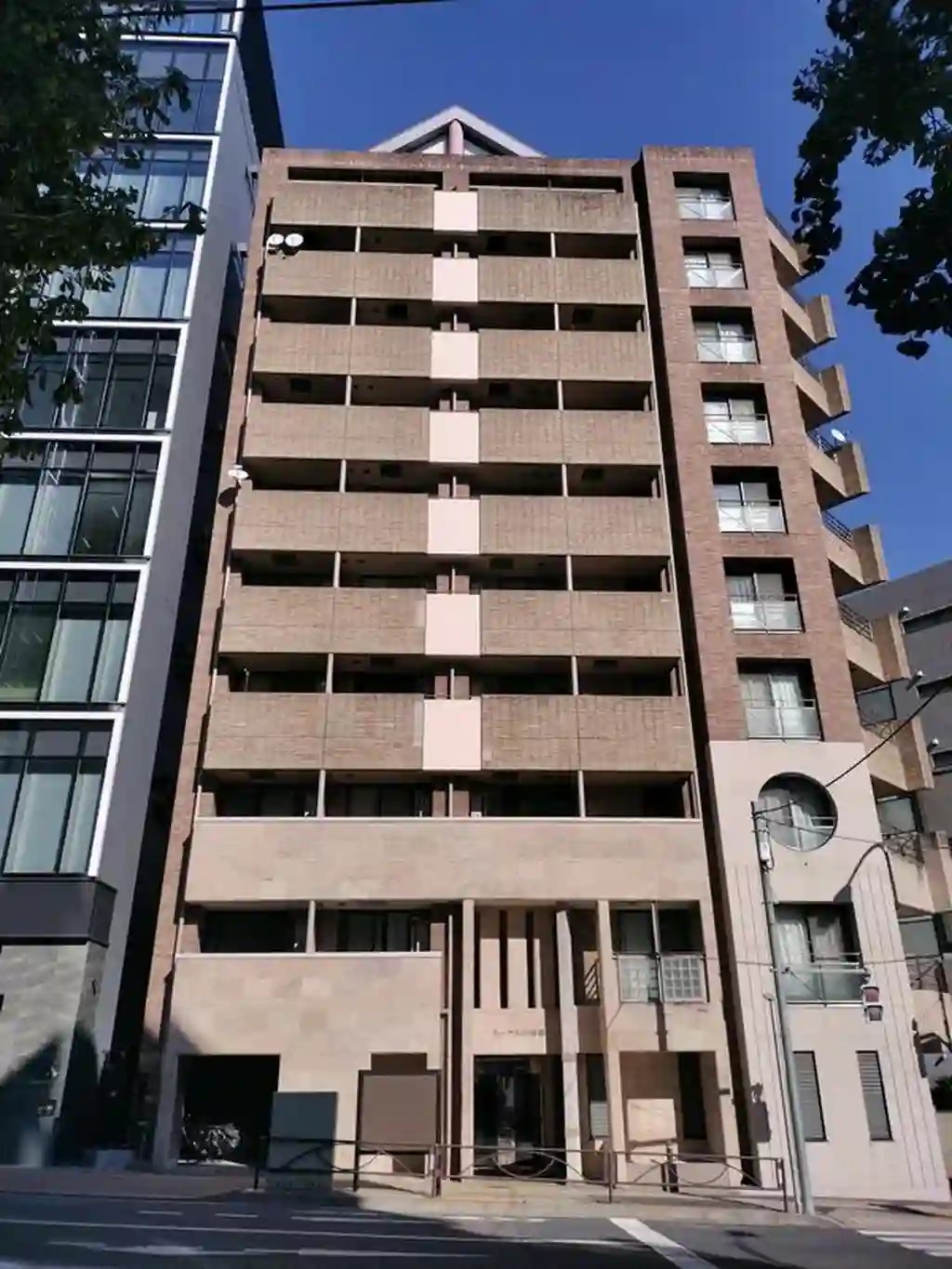 ルーラル20番舘 外観