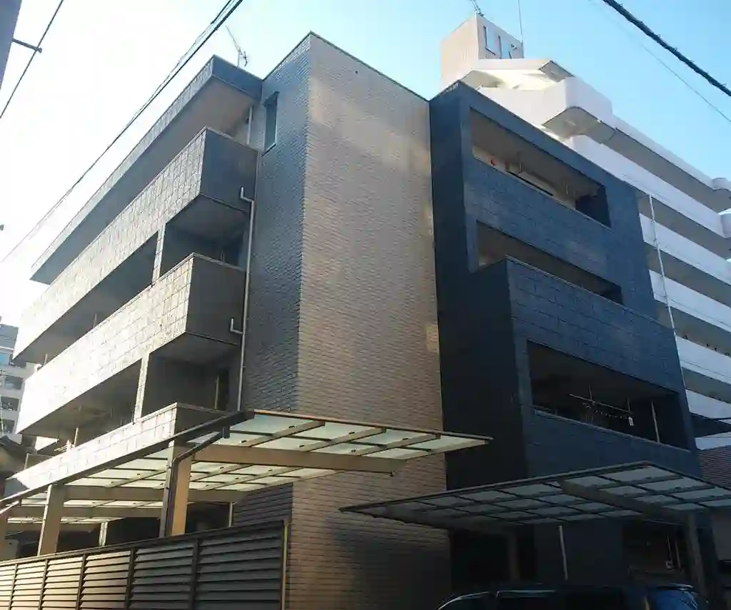 ラガール生麦 外観