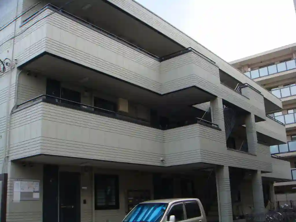 アベニュー城山B棟 外観
