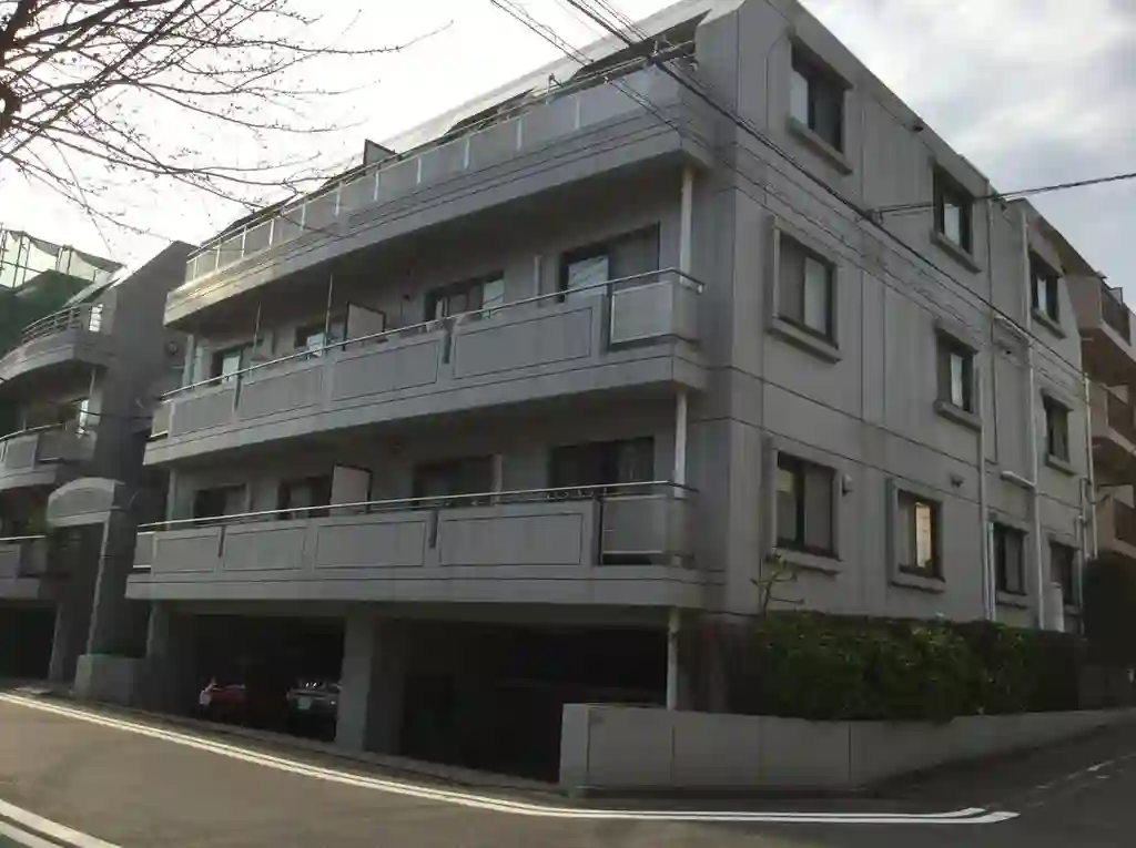 YFLAT 外観