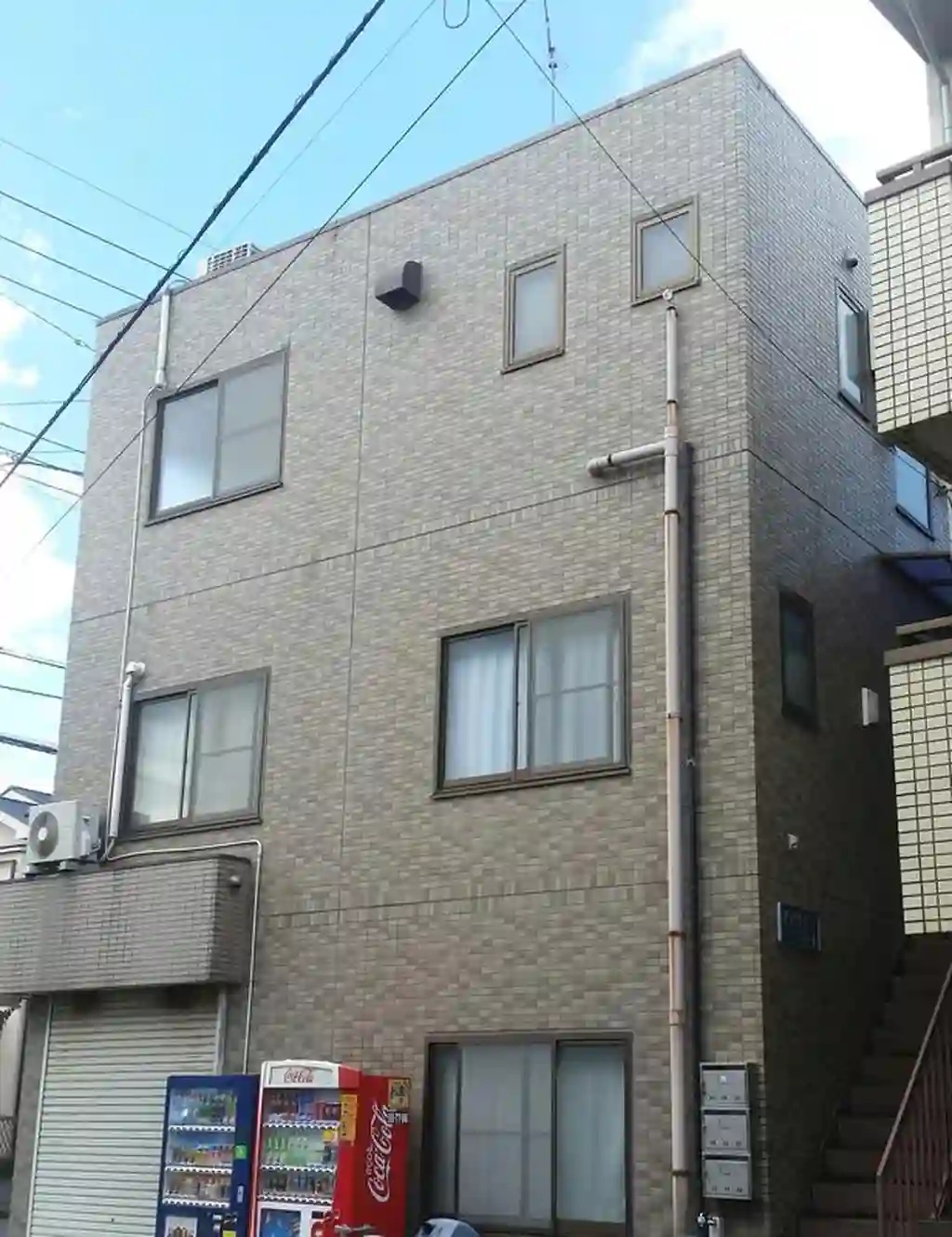 アゼリヤコート 外観