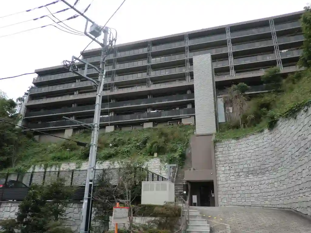アデニウム鎌倉山 外観