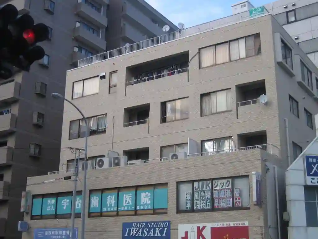 Yビル 外観