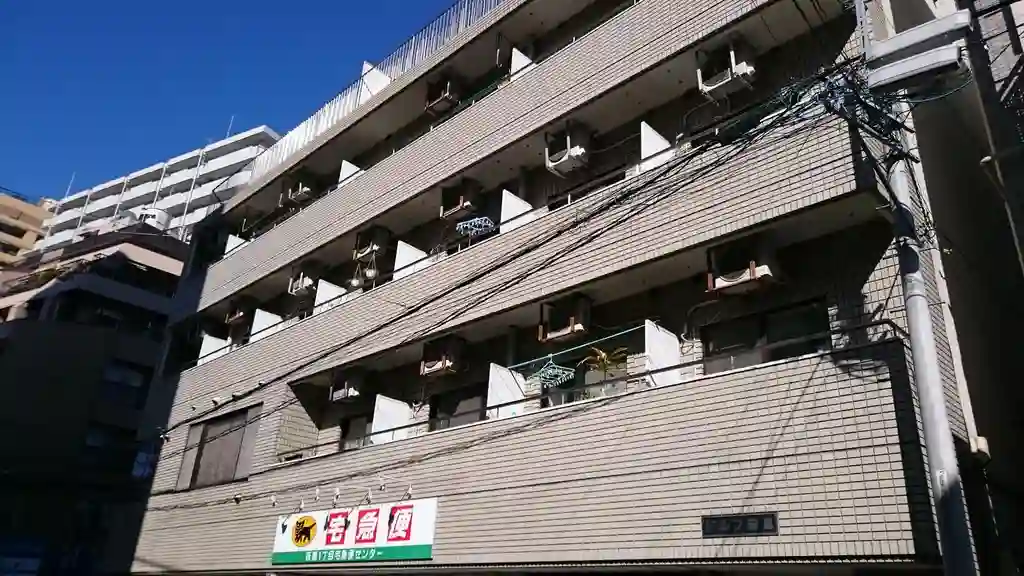 ドルフ前島 外観