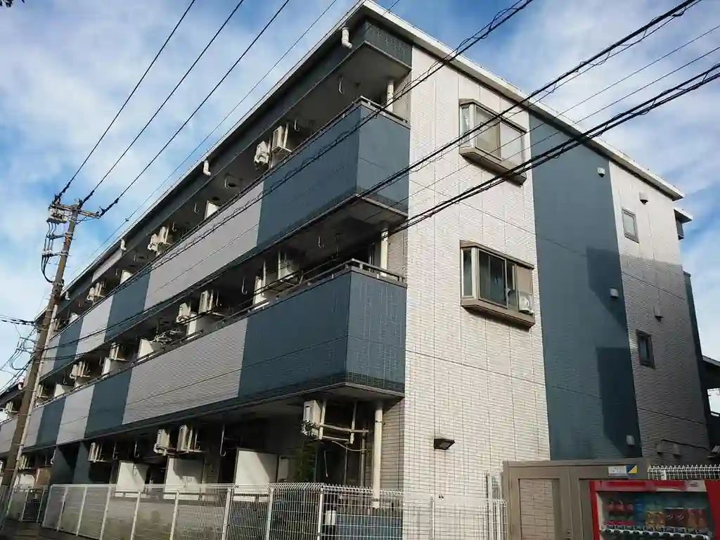 メゾン新鶴見 外観